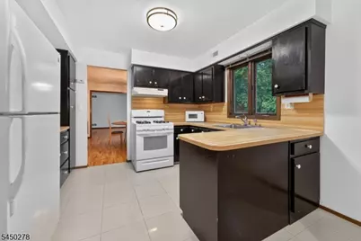324 Eileen Way, Bridgewater, NJ 08807 - Photo 12
