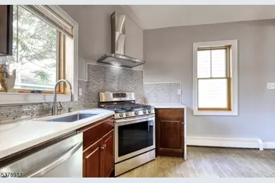 101 Carlton Ave, East Rutherford, NJ 07073 - Photo 6