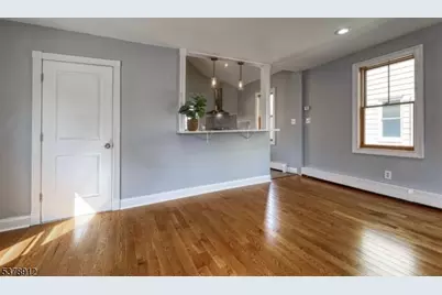 101 Carlton Ave, East Rutherford, NJ 07073 - Photo 4