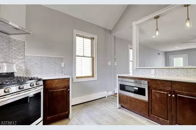101 Carlton Ave, East Rutherford, NJ 07073 - Photo 8