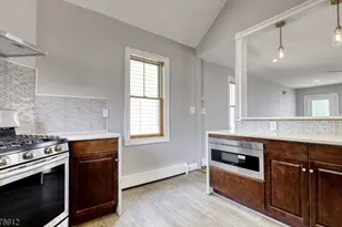101 Carlton Ave, East Rutherford, NJ 07073 - Photo 8