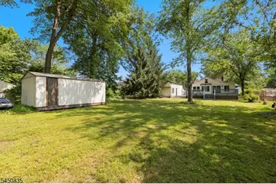 618 Wood Ave, North Brunswick Township, NJ 08902 - Photo 28