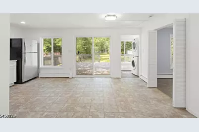 618 Wood Ave, North Brunswick Township, NJ 08902 - Photo 10