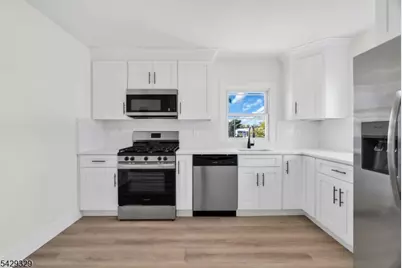 414 S Pine Ave, Sayreville, NJ 08879 - Photo 14