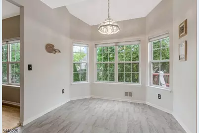 19 Heinrick Way, Bridgewater Twp., NJ 08807 - Photo 8