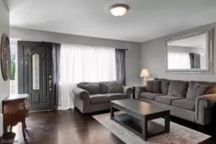 44 Lorrie Ln, Clifton, NJ 07012 - Photo 8