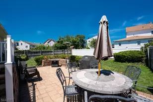 44 Lorrie Ln, Clifton, NJ 07012 - Photo 6