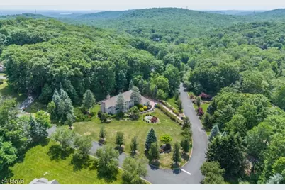 5 Raine Tree Ct, Kinnelon, NJ 07405 - Photo 36