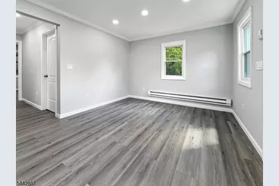 121 Dartmouth Trl, Hopatcong, NJ 07843 - Photo 2
