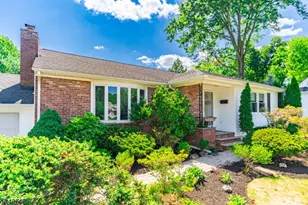 42 Sandy Hill Rd, Westfield, NJ 07090 - Photo 2