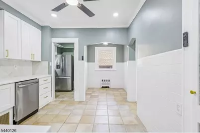423 E Lincoln Ave, Roselle Park, NJ 07204 - Photo 4