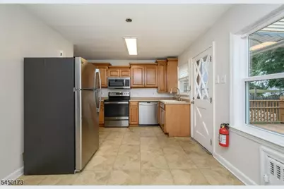 1206 Gruber Ave, Union Township, NJ 07083 - Photo 10
