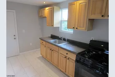 279 Oregon St, Union Township, NJ 07088 - Photo 20
