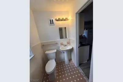 166 Carmita Ave, Rutherford, NJ 07070 - Photo 14