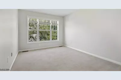 107 Brittany Ct, Clifton, NJ 07013 - Photo 14