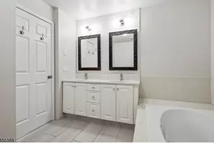 107 Brittany Ct, Clifton, NJ 07013 - Photo 18