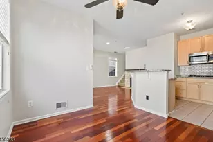 107 Brittany Ct, Clifton, NJ 07013 - Photo 8