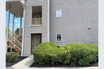 135 Westchester Ter, Clinton Township, NJ 08801 - Photo 6