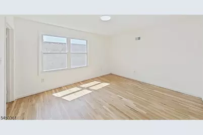 78 Beverly St, Newark, NJ 07108 - Photo 40