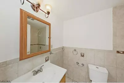 78 Beverly St, Newark, NJ 07108 - Photo 46