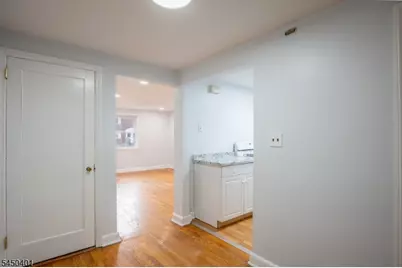 18 E 7th St #1, Clifton, NJ 07011 - Photo 10