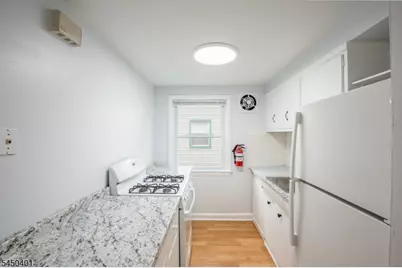18 E 7th St #1, Clifton, NJ 07011 - Photo 4