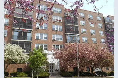 5 Roosevelt Pl #5C, Montclair, NJ 07042 - Photo 12