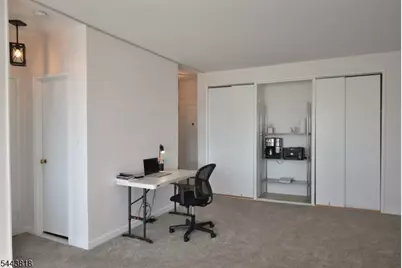 5 Roosevelt Pl #5C, Montclair, NJ 07042 - Photo 8