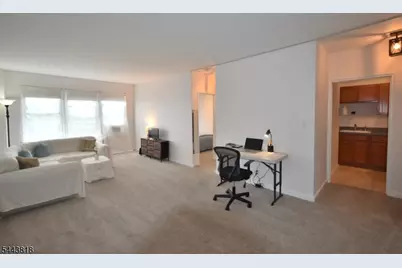 5 Roosevelt Pl #5C, Montclair, NJ 07042 - Photo 2