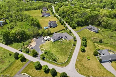 27 Sterling Dr, Wantage, NJ 07461 - Photo 10