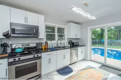 24 Chatham Rd, West Milford, NJ 07421 - Photo 2