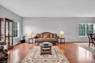 20 Kiser Ln, Bridgewater Twp., NJ 08807 - Photo 4