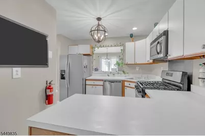 23 Krenkel Ct, Raritan Township, NJ 08822 - Photo 6