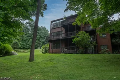 4 Augusta Dr #2, Vernon, NJ 07462 - Photo 4