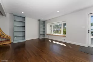 65 Hampshire Dr, Mendham, NJ 07945 - Photo 4