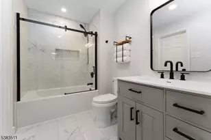 65 Hampshire Dr, Mendham, NJ 07945 - Photo 14