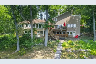 146 Lakewood Dr, Denville, NJ 07834 - Photo 46
