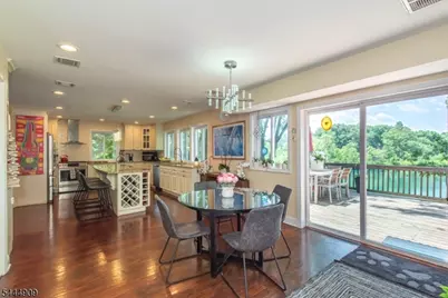 146 Lakewood Dr, Denville, NJ 07834 - Photo 14