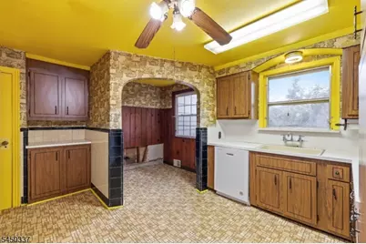 10 Reid Ave, Bloomfield, NJ 07003 - Photo 16