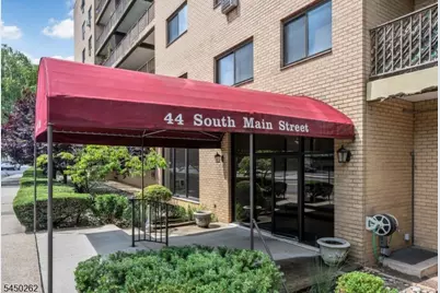44 S Main St #6J, Lodi, NJ 07644 - Photo 2