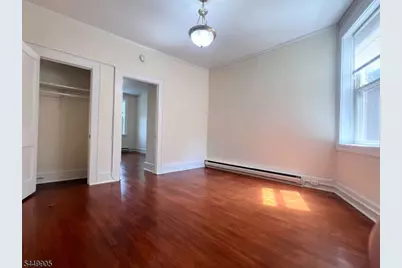 67 Bay St #2L, Montclair, NJ 07042 - Photo 2