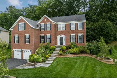 13 Ruggiero Way, Mount Olive, NJ 07828 - Photo 2