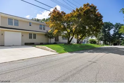 55 Shawnee Ave, Rockaway Township, NJ 07866 - Photo 2