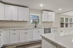 55 Shawnee Ave, Rockaway Township, NJ 07866 - Photo 12