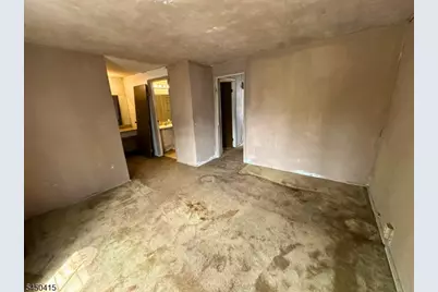110 Pearl St, Paterson, NJ 07501 - Photo 12