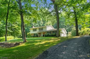 530 Bellwood Park Rd, Bethlehem Township, NJ 08802 - Photo 2