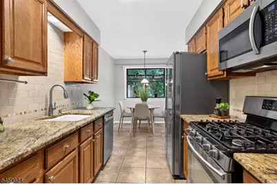 51 Manor Dr, Montgomery Township, NJ 08540 - Photo 20