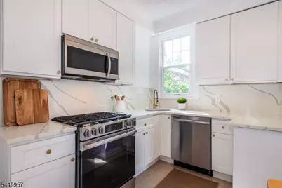 749 Valley St, Orange, NJ 07050 - Photo 14