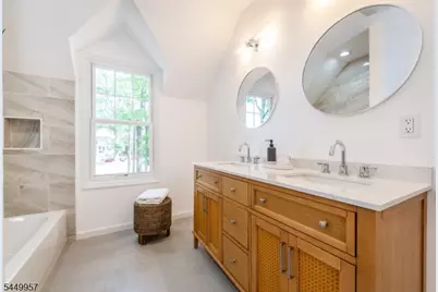 749 Valley St, Orange, NJ 07050 - Photo 22