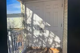 1031 Dogwood Ct, New Brunswick, NJ 08901 - Photo 2